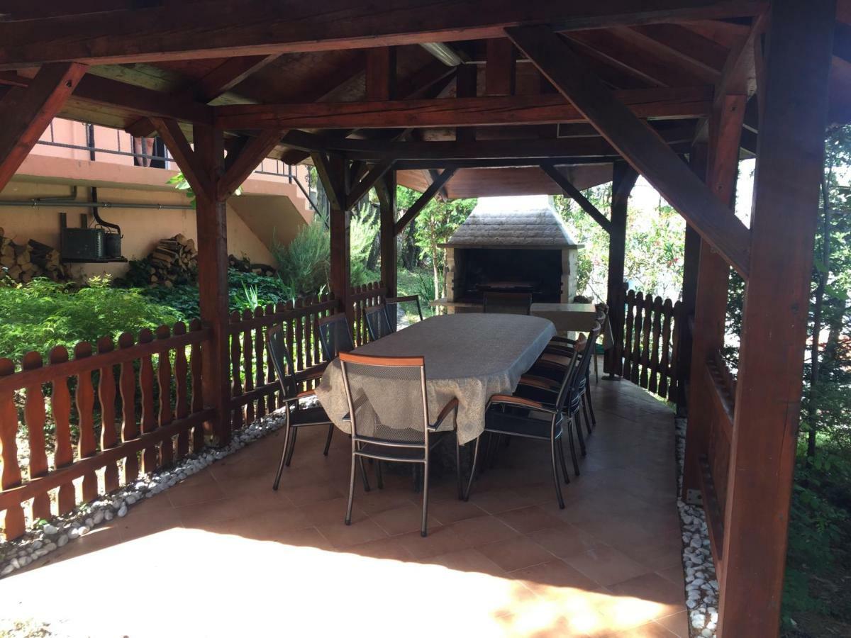 Apartment&Rooms Milak Rab Town Buitenkant foto