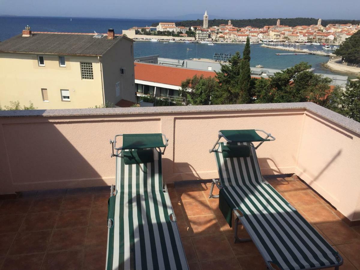 Apartment&Rooms Milak Rab Town Buitenkant foto