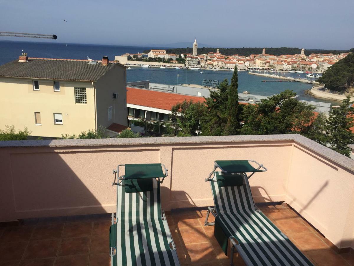 Apartment&Rooms Milak Rab Town Buitenkant foto