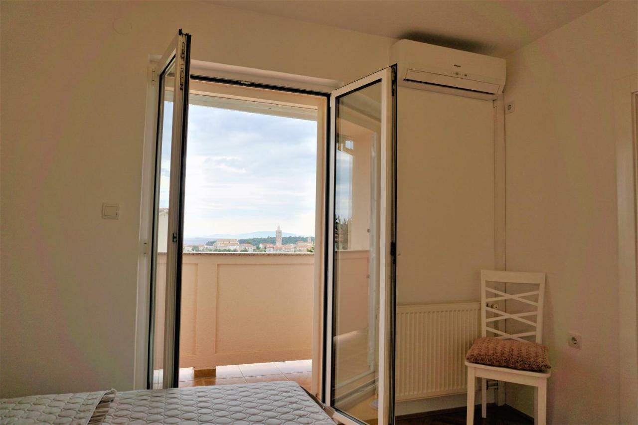 Apartment&Rooms Milak Rab Town Buitenkant foto
